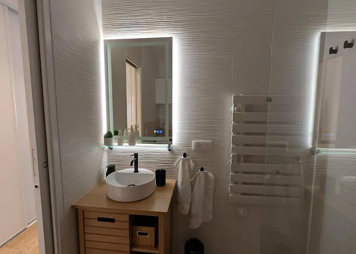 Luxury Next To Beaches And Old Town Αντίμπ