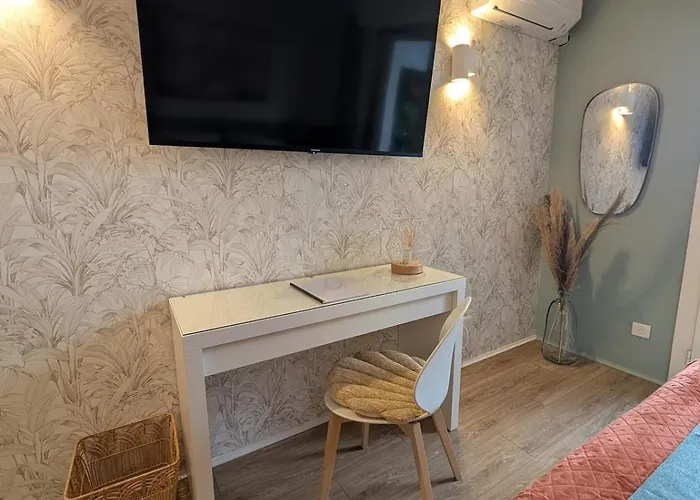 Luxury Next To Beaches And Old Town Διαμέρισμα *